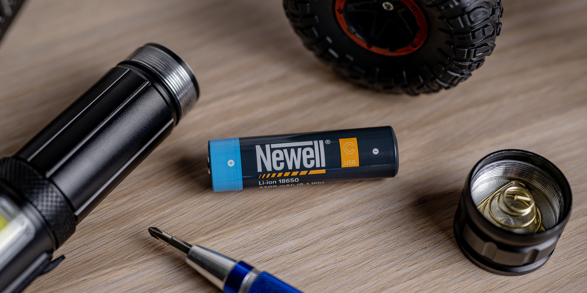 Akumulator Newell 18650 USB-C 2200 mAh